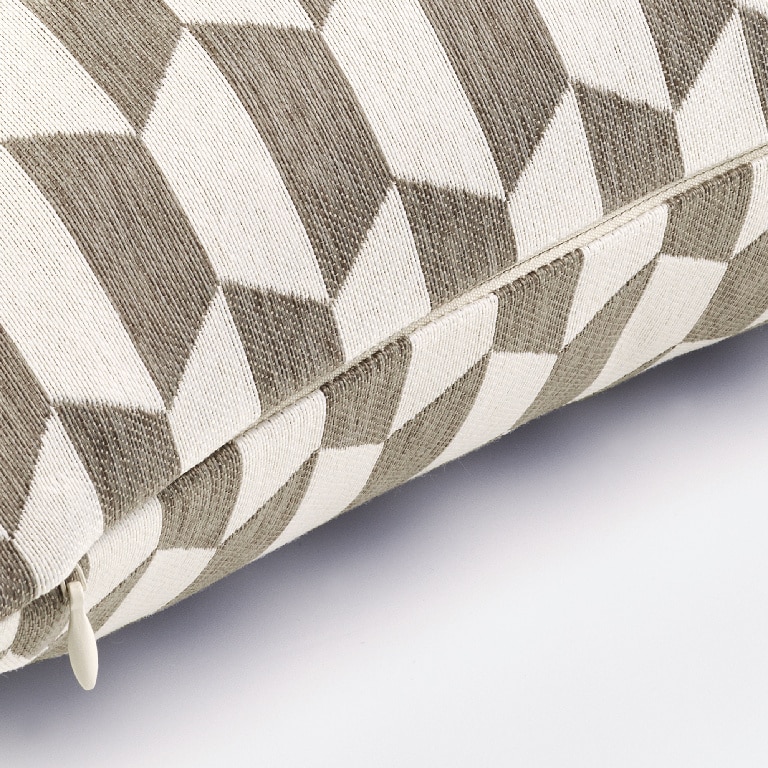 Perna gri, 45 x 45 cm  Onyx