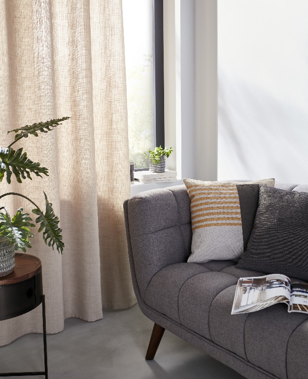 Perna gaya galben 45x45 cm