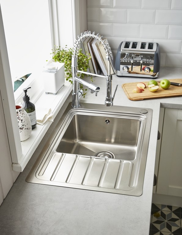 Chiuveta bucatarie GOODHOME Romesco, 1 cuva, picurator reversibil, accesorii, inox