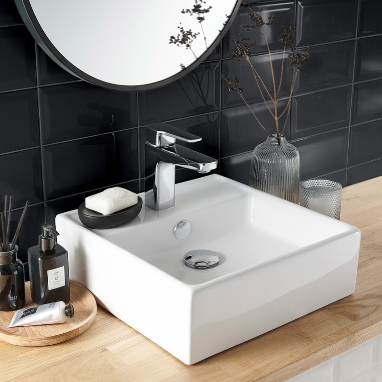 Faianta interior, negru, 20 x 10 cm x 7.5 mm, dreptunghiulara, 0.8 mp • GoodHome Trentie