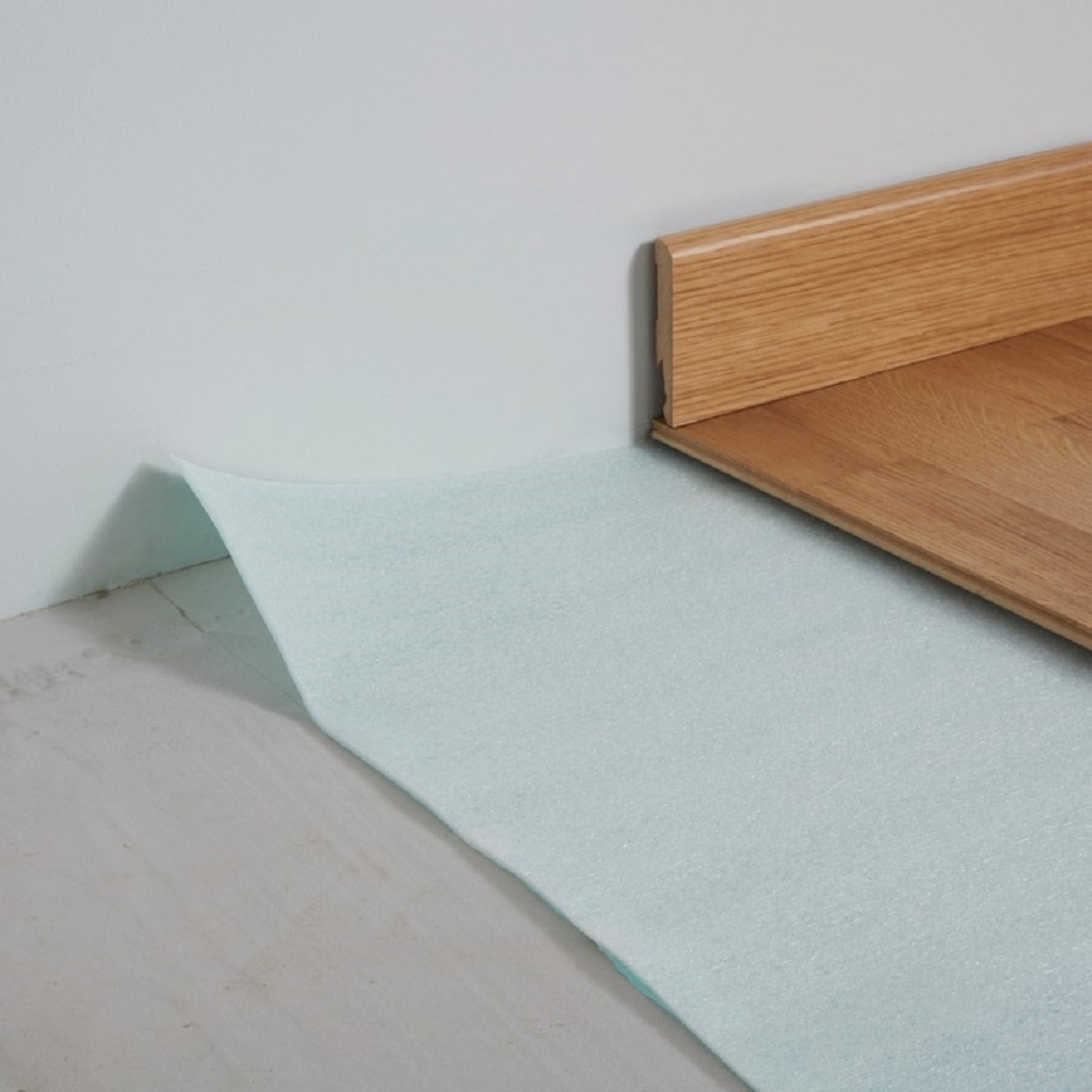 Izolatie parchet, polipropilena, verde, 1500 x 100 x 0.3 cm  Diall