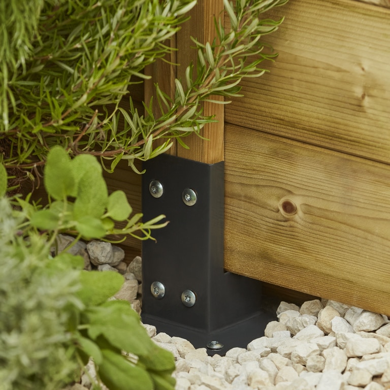 Baza de stalp din lemn pentru fixare gard, 7 x 7 cm, gri  GoodHome Neva