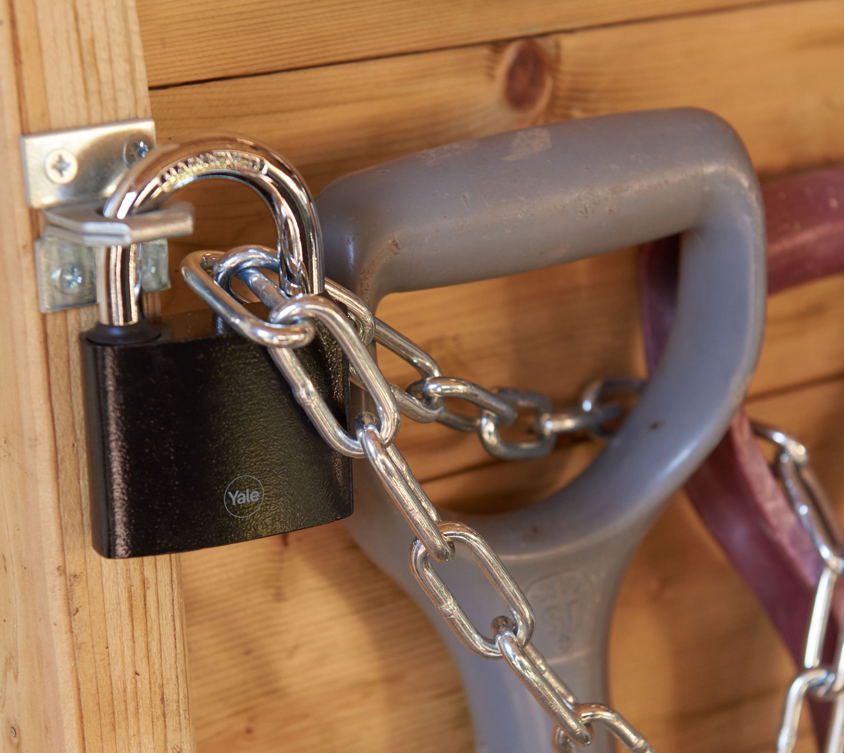 Lacat Yale din otel cu corp de 60mm, negru