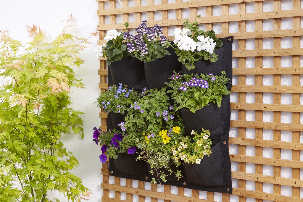 Suport flori vertical din material textil, negru, forma patrata, 72 cm inaltime Verve