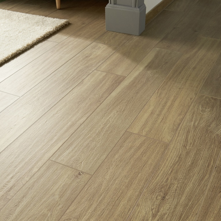 Gresie interior GoodHome Antic Rustic, portelanata, aspect lemn natural, 120 x 20 cm, 1,2 mp/cutie