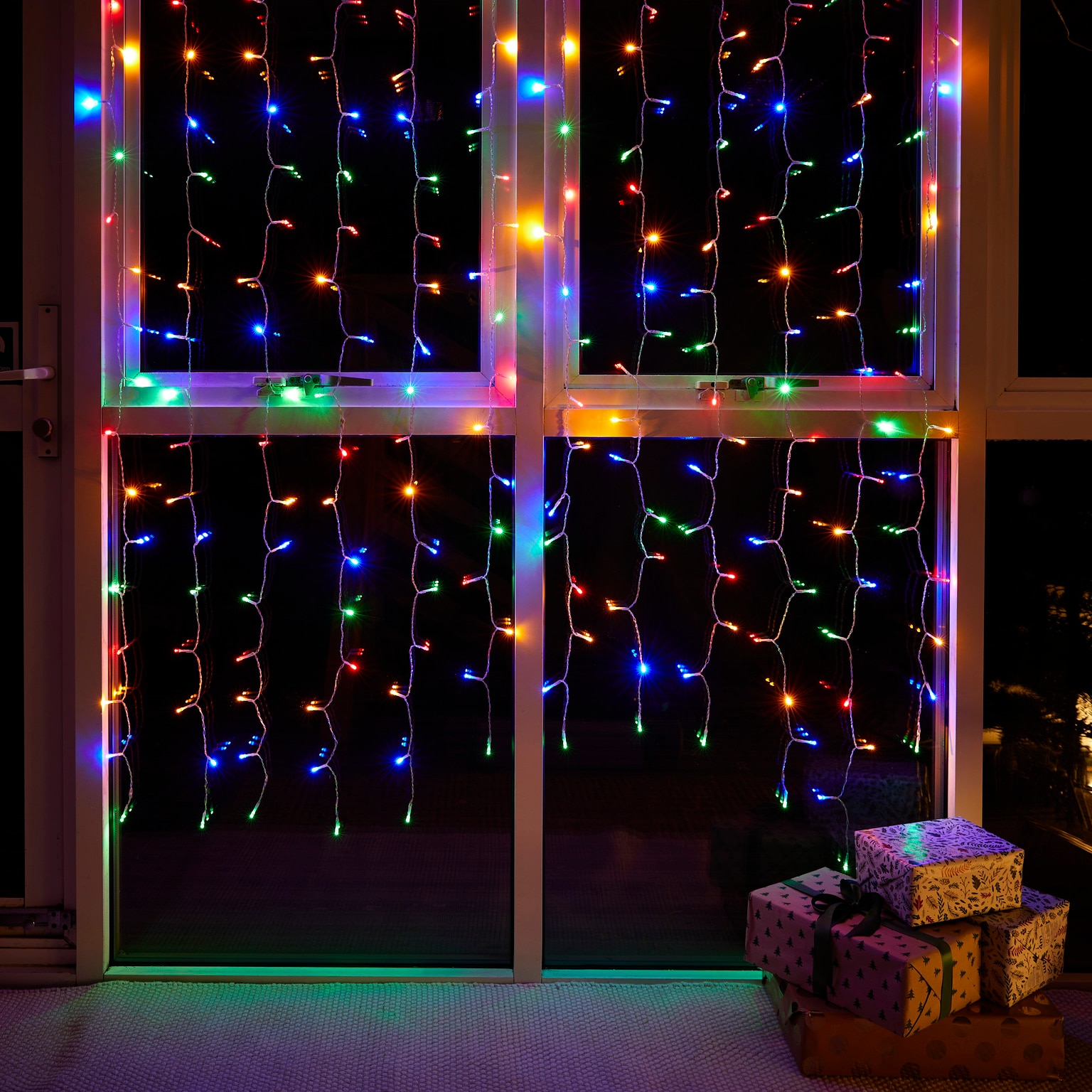 Instalatie Craciun interior/exterior, 240 LED-uri, 1.5 x 2 m, multicolor
