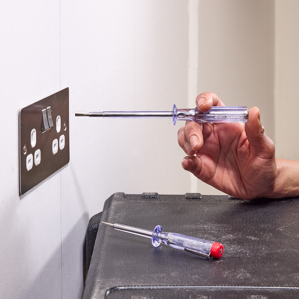 Surubelnite prezenta tensiune FORGE STEEL, 14/19cm, 2buc