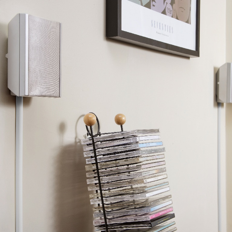 Canal semirotund autoadeziv, 1000 x 16 x 8 mm