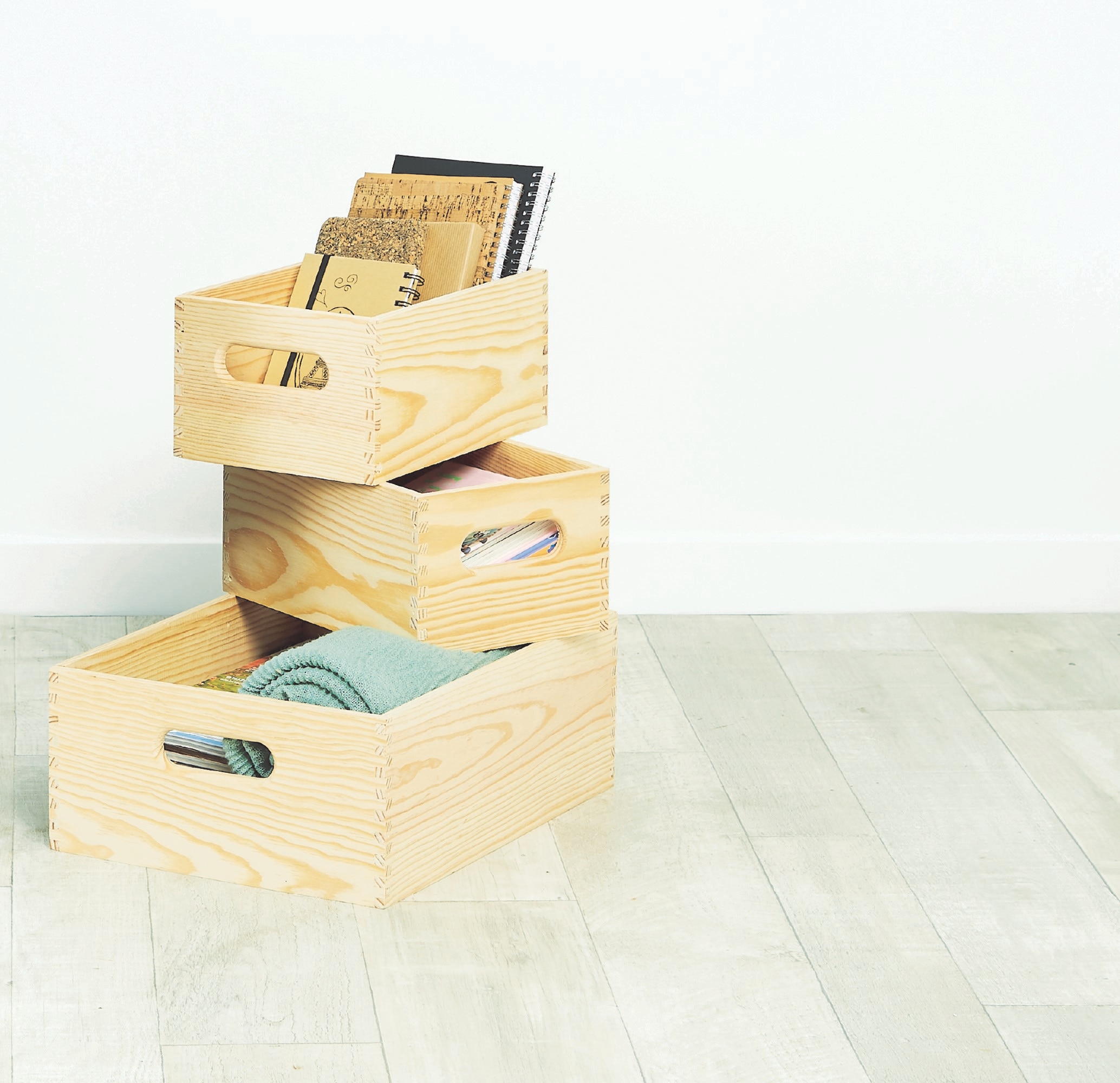 Set 3 cutii, lemn, sarcina maxima 4 kg