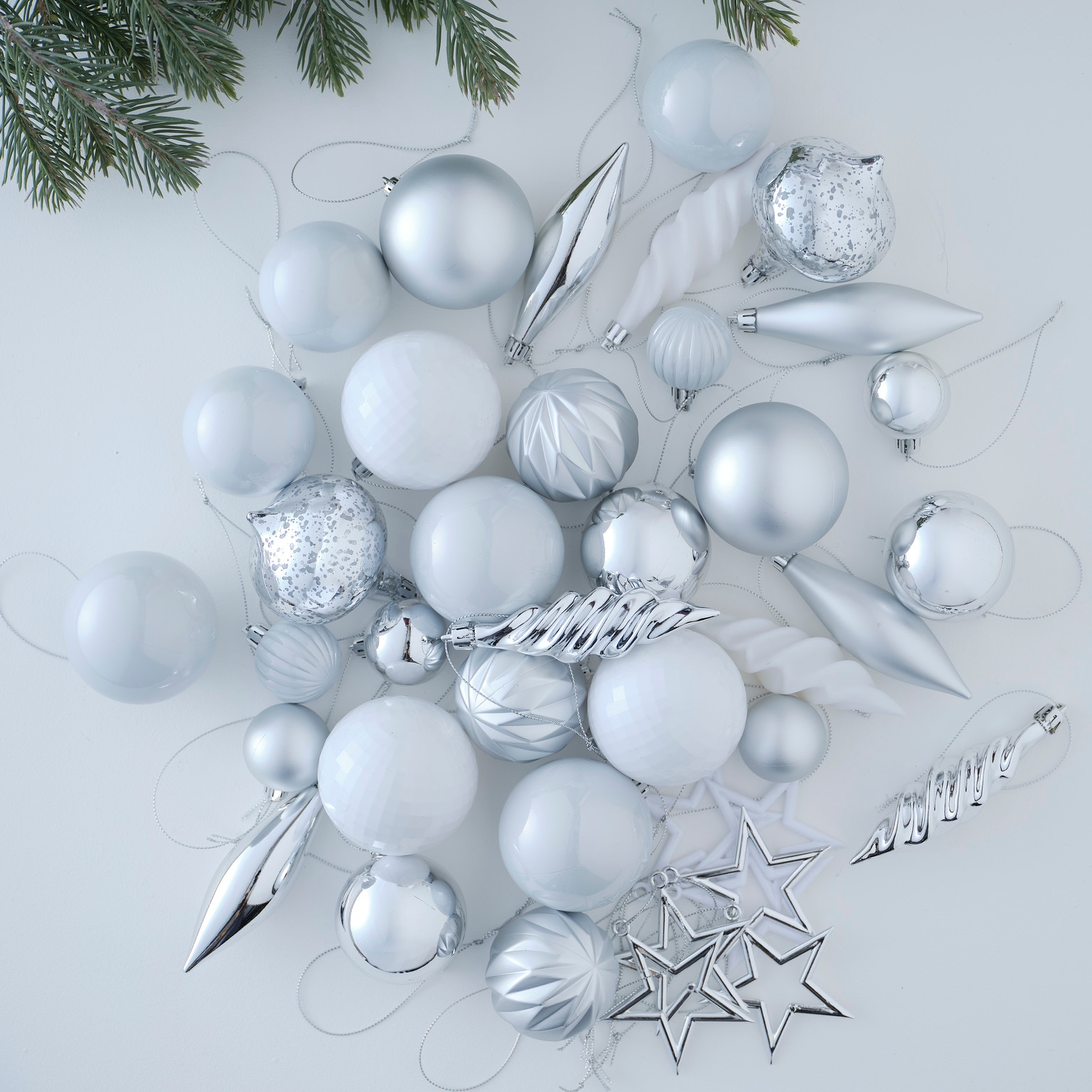 Set globuri de Craciun, 40 bucati, argintiu