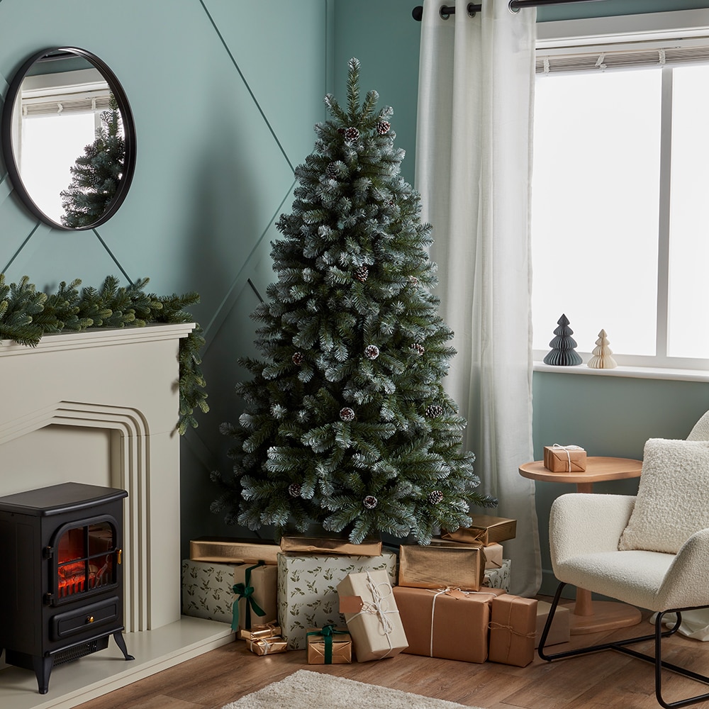 Brad artificial decorat Aumont, 213 cm, verde