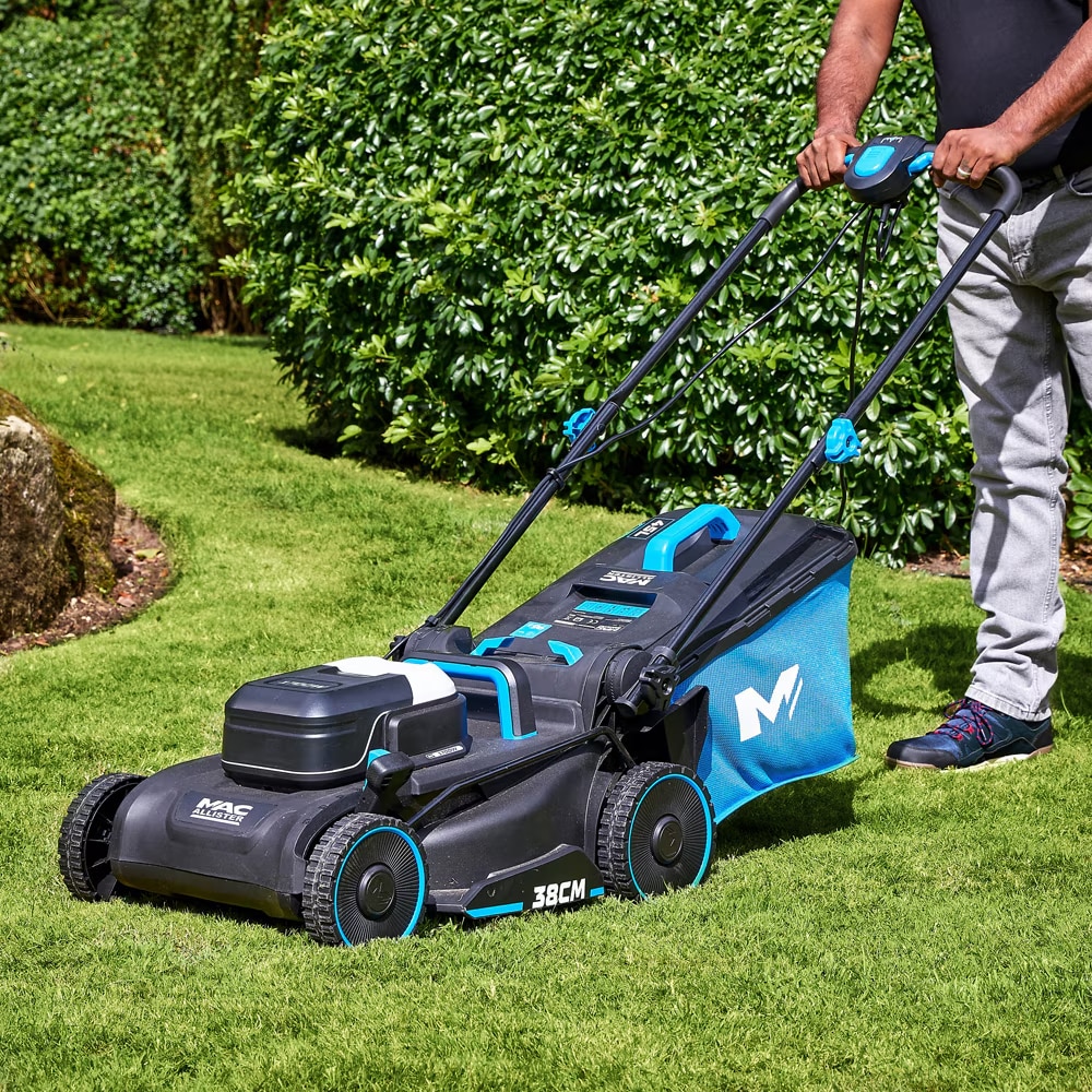 Masina de tuns iarba MAC ALLISTER, Electrica, 1700W, latime taiere 38 cm, cos 45L, albastru-negru