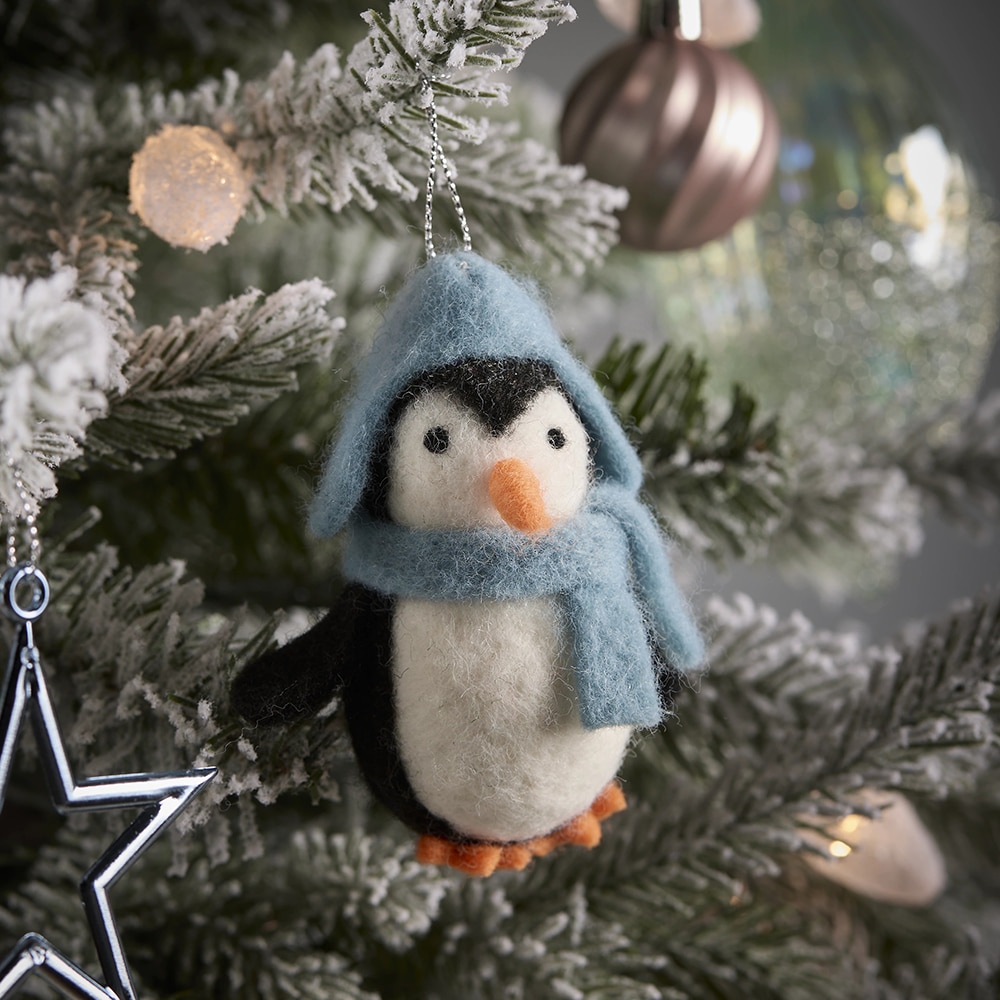 Decoratiune brad pinguin cu caciula, 10x5 cm