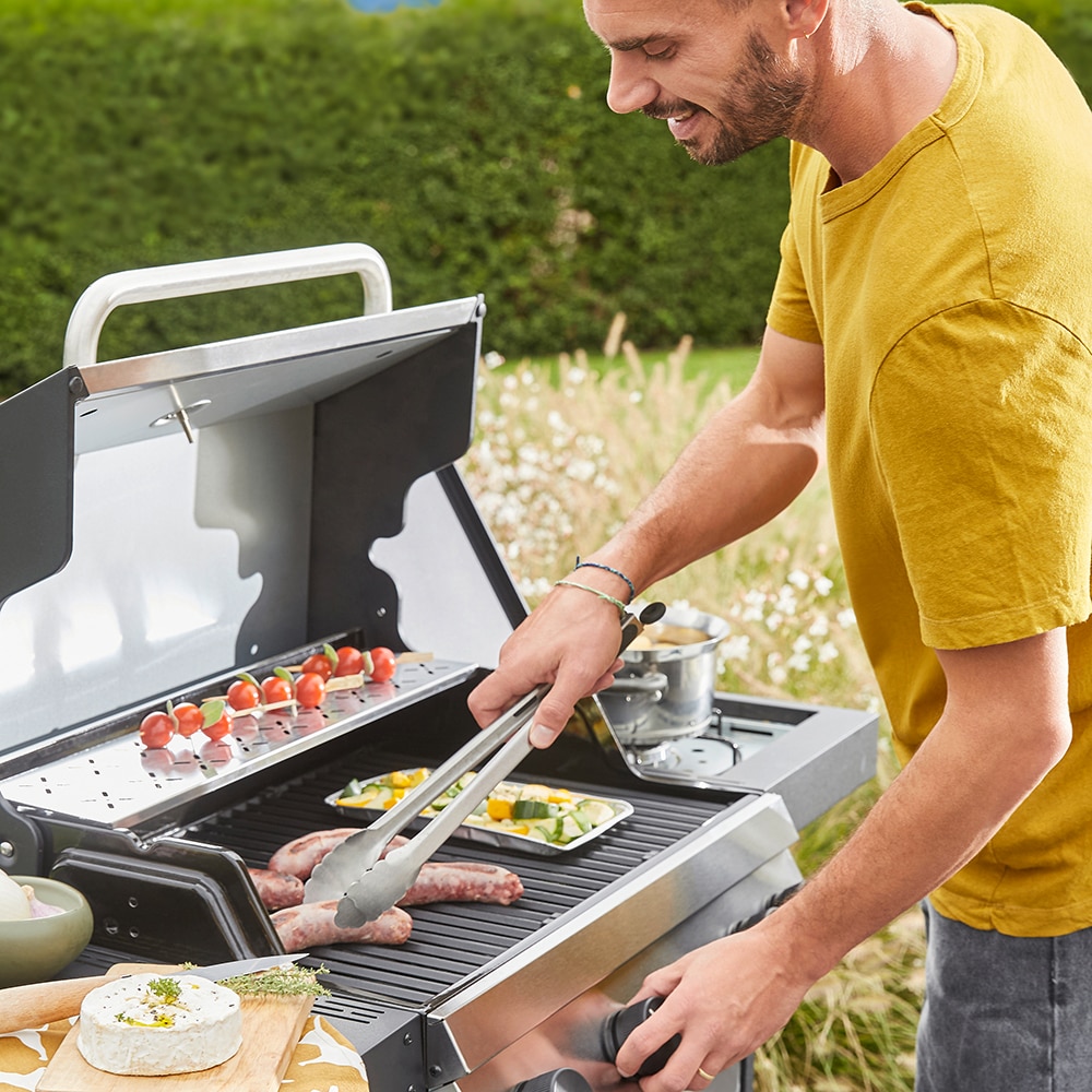 Gratar pe gaz AMAROK, 4 arzatoare, 4 role, argintiu