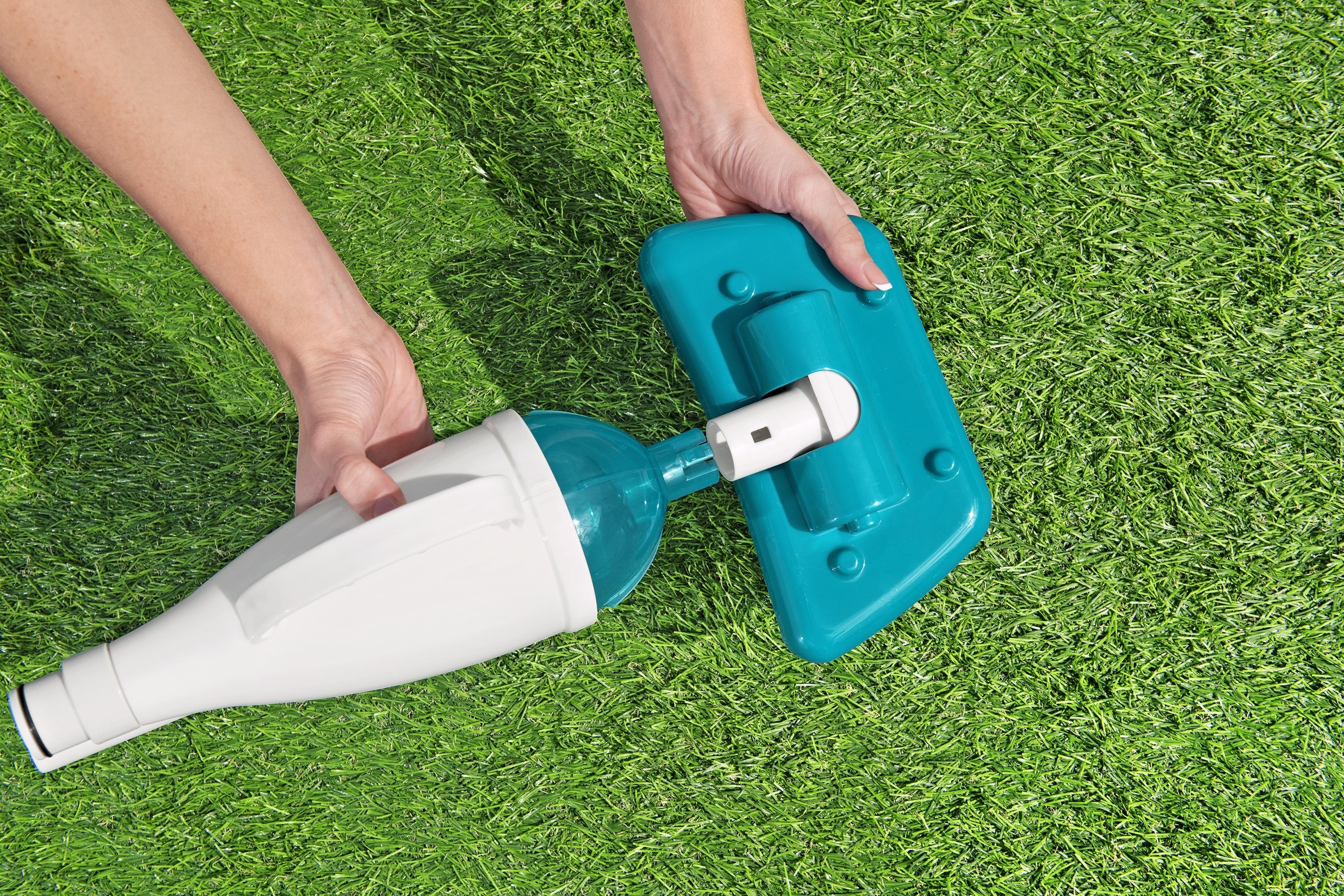 Curatator de piscine cu pompa BESTWAY AquaPristine, pentru piscine de pana la 457 cm, 2006 l/h, 32 mm