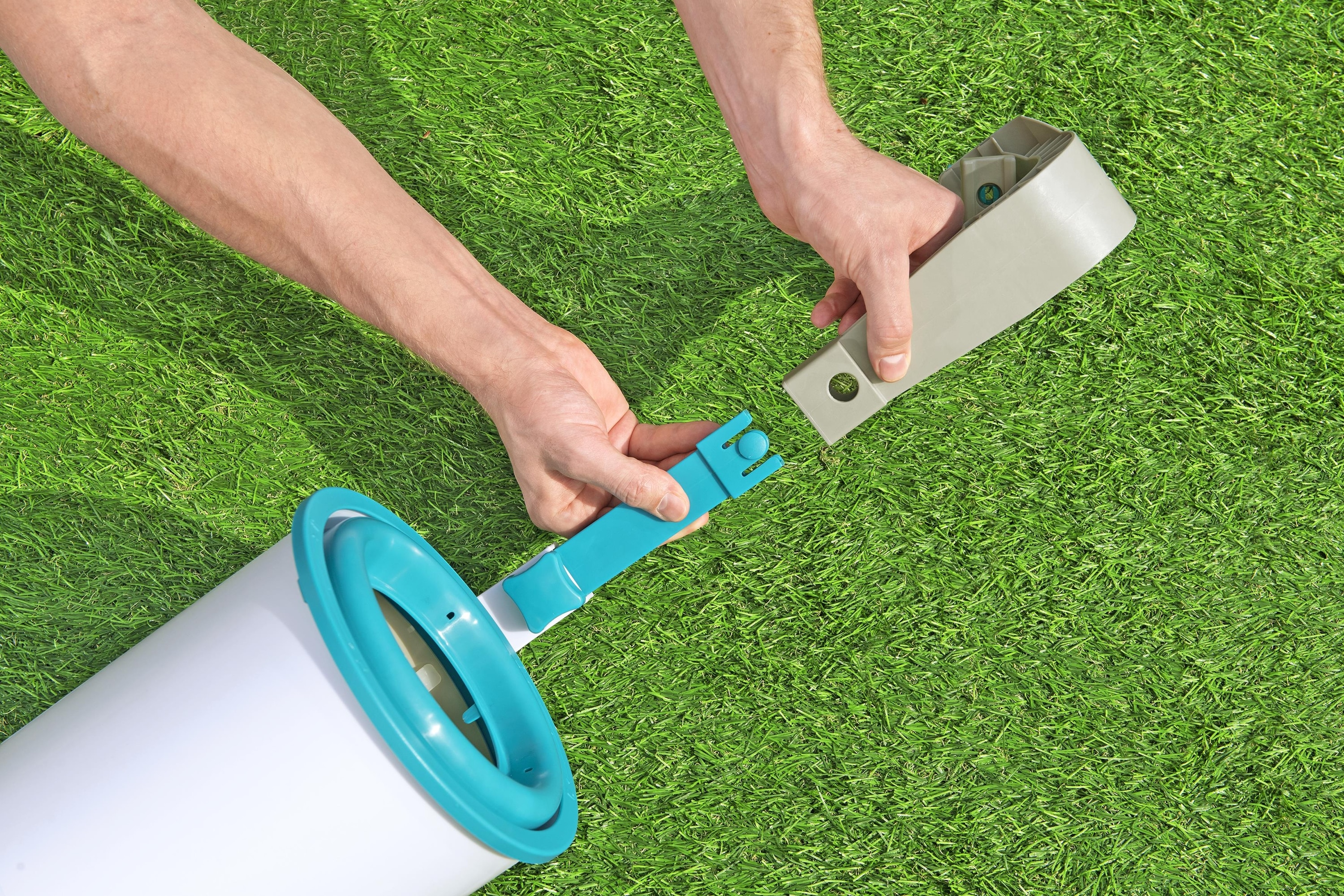 Skimmer suspendat BESTWAY, pentru sisteme de filtrare, de la 2.006 l/h