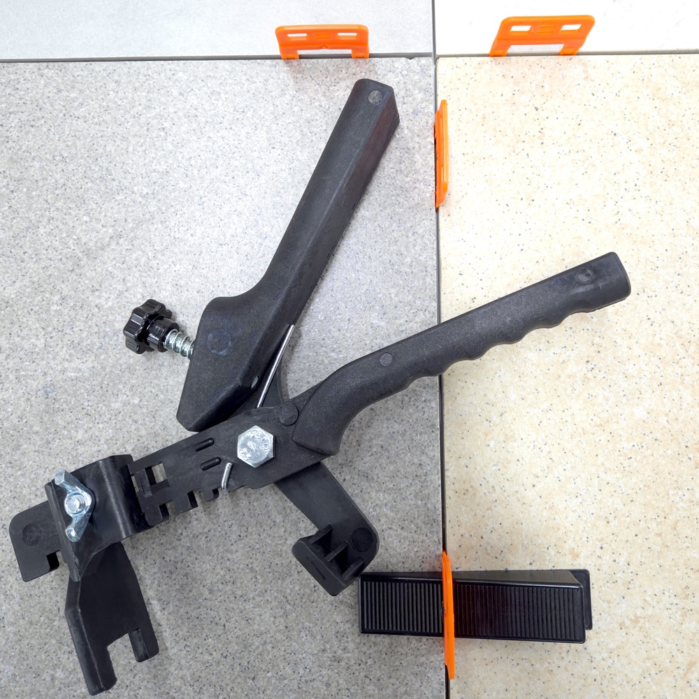 Cleste pentru clipsuri si pene ARTGRESO, plastic, negru