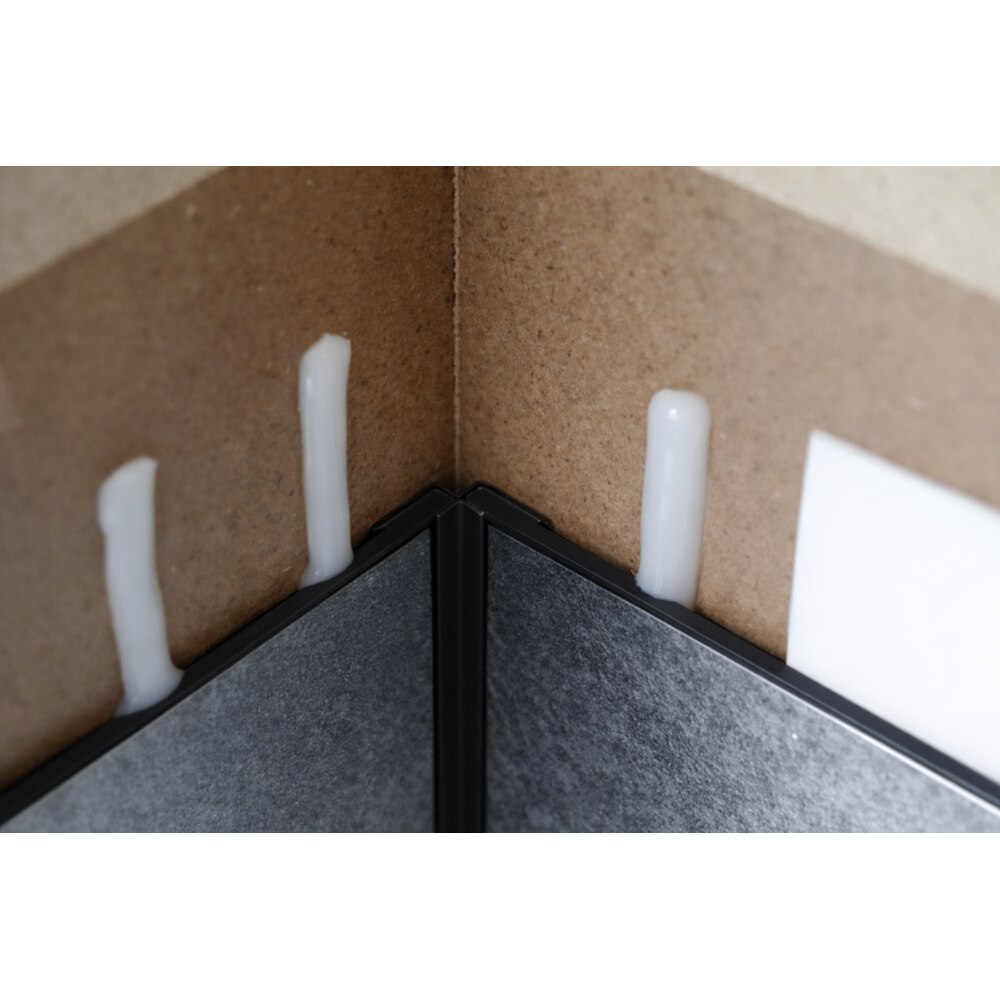 Profil colt interior Wood Class WP3433-07, 270 x 2.5 cm, 18 mm, aluminiu, negru