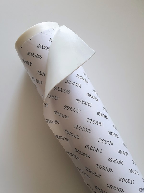 Adeziv rola, alb, 300 x 40 cm • Tilit