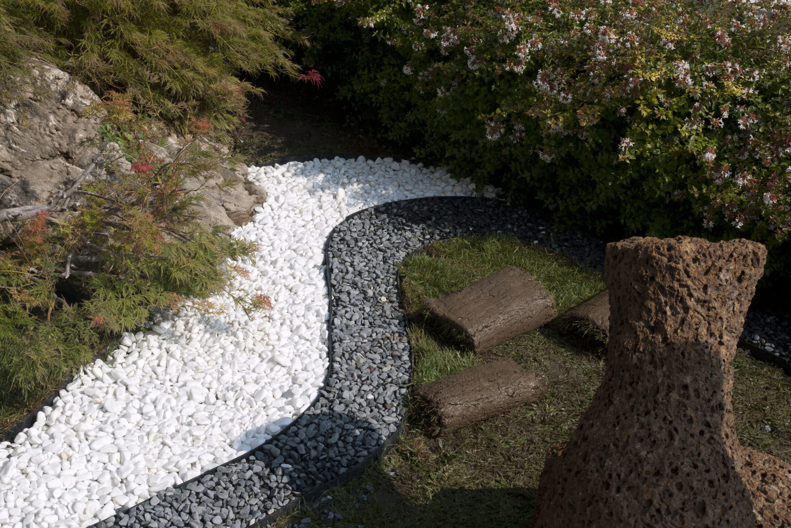 Piatra decorativa (piatra Thasos) marmura alba, diametru 03-0.6 cm, vanzare la sac 20 kg