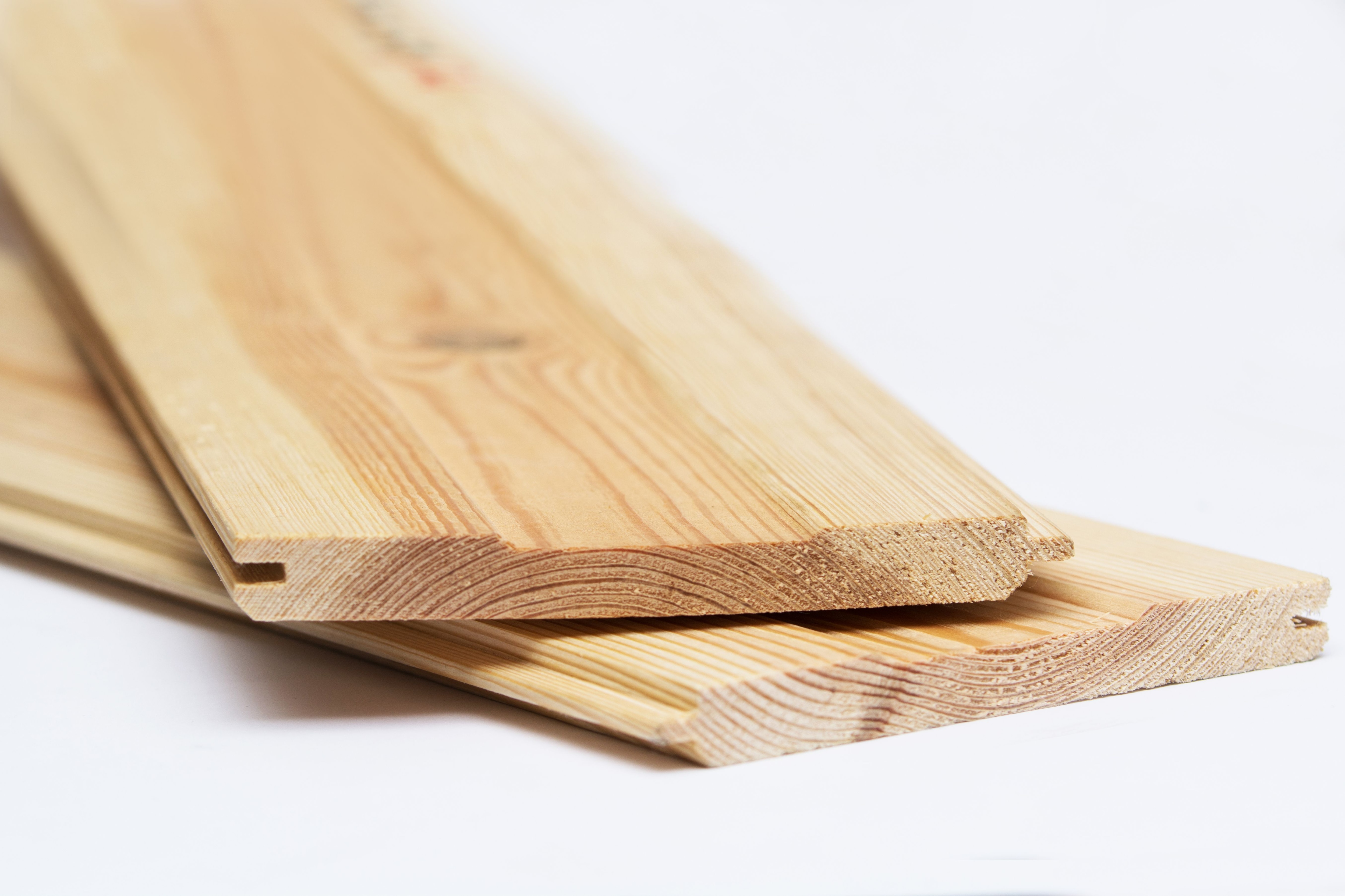 Lambriu pin rosu, 14 x 144 x 3600 mm, suprafata acoperire 3.63 mp