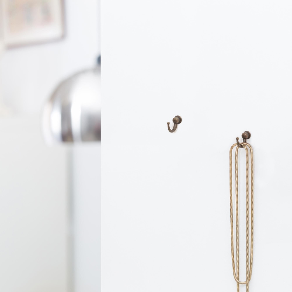 Cuier de perete REUNION INDUSTRIAL 7-C1034.32, 1 agatatoare, zamac, aramiu