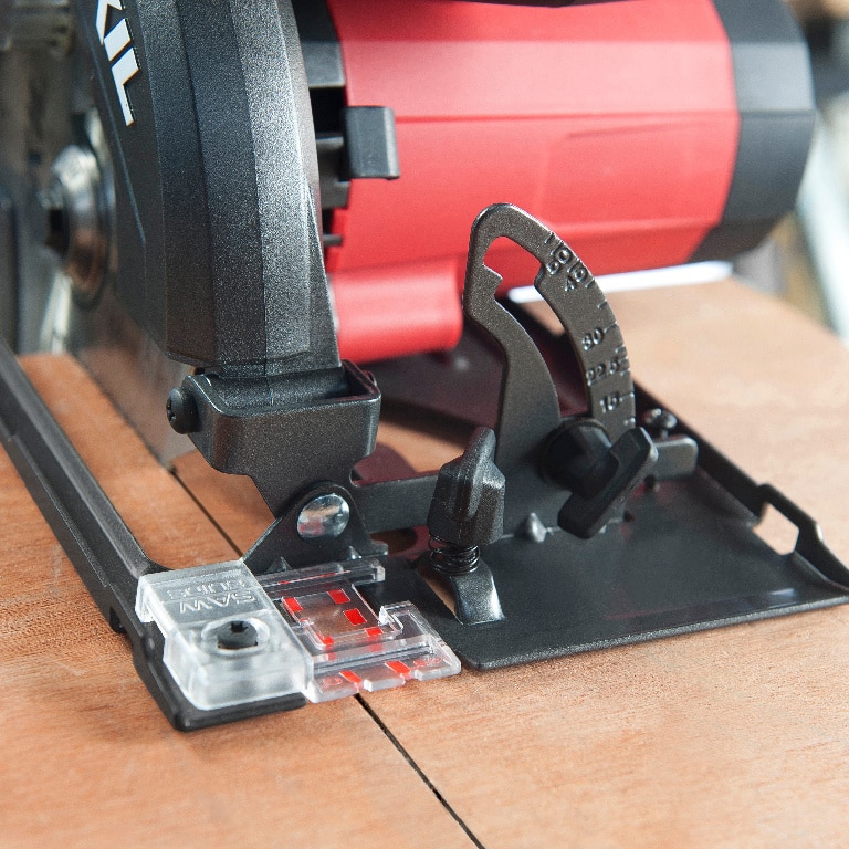 Fierastrau circular SKIL 5810 AA, 1250 W, 5300 rpm, cu fir