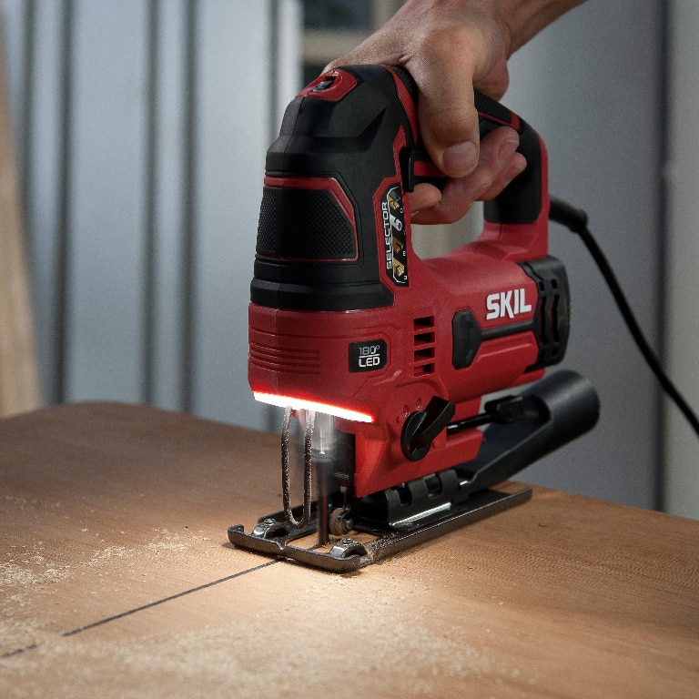 Fierastrau pendular SKIL 4511 AA, 600 W, 3200 spm, cu fir