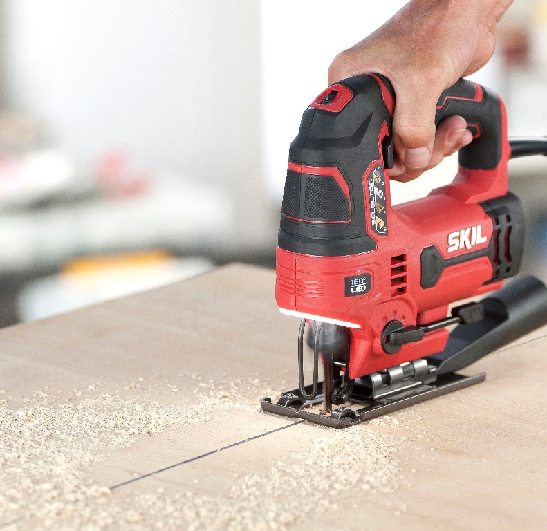 Fierastrau pendular SKIL 4511 AA, 600 W, 3200 spm, cu fir