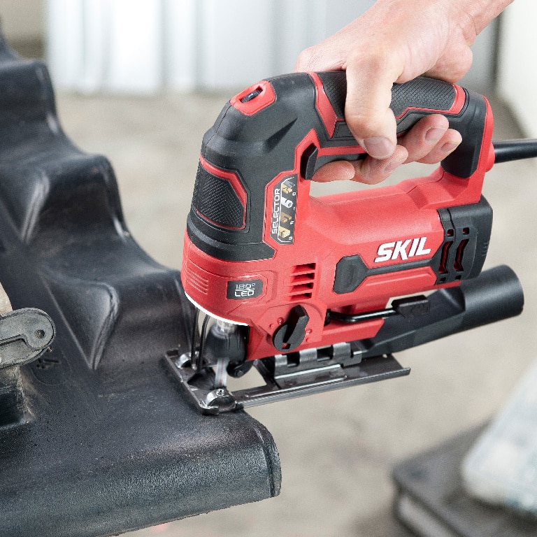 Fierastrau pendular SKIL 4511 AA, 600 W, 3200 spm, cu fir