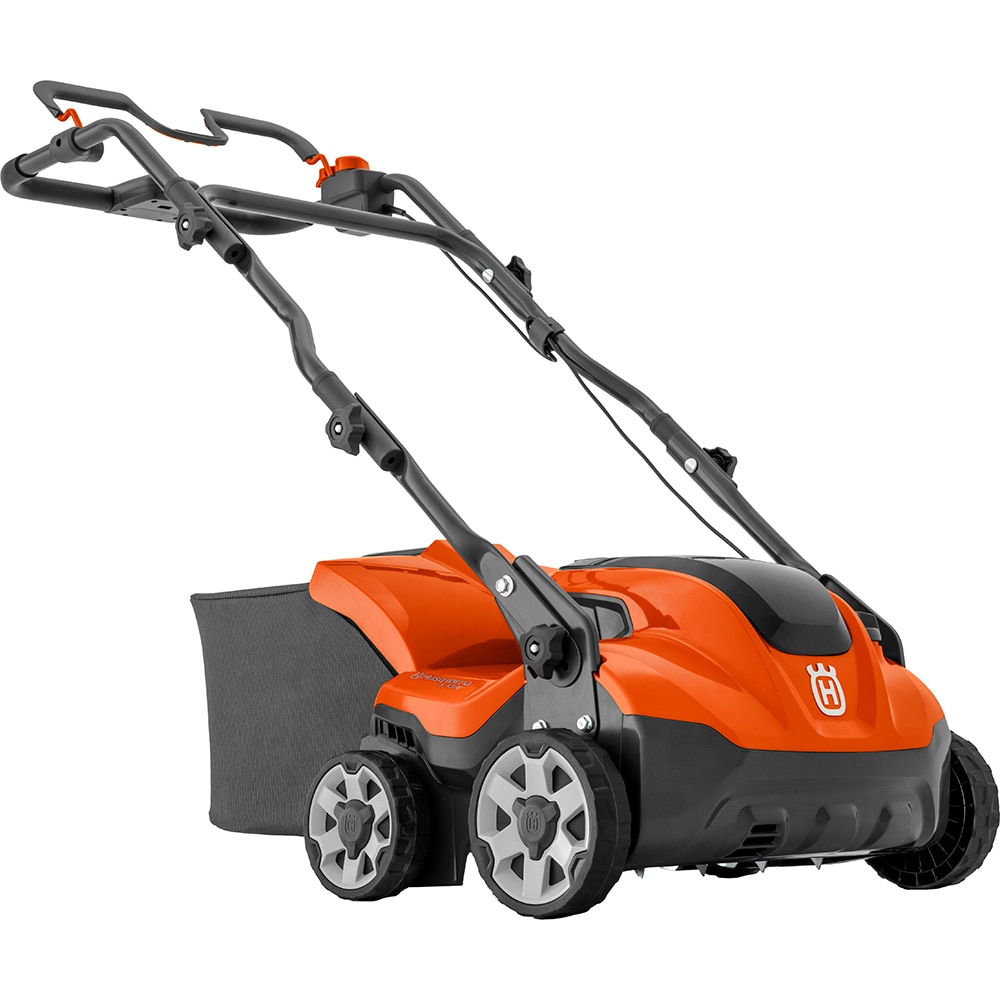 Scarificator HUSQVARNA S 138i, acumulator, latime lucru 37.5cm, cos colector 45L