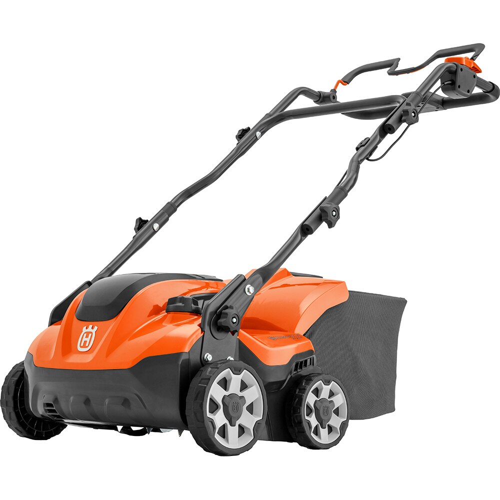 Scarificator HUSQVARNA S 138i, acumulator, latime lucru 37.5cm, cos colector 45L