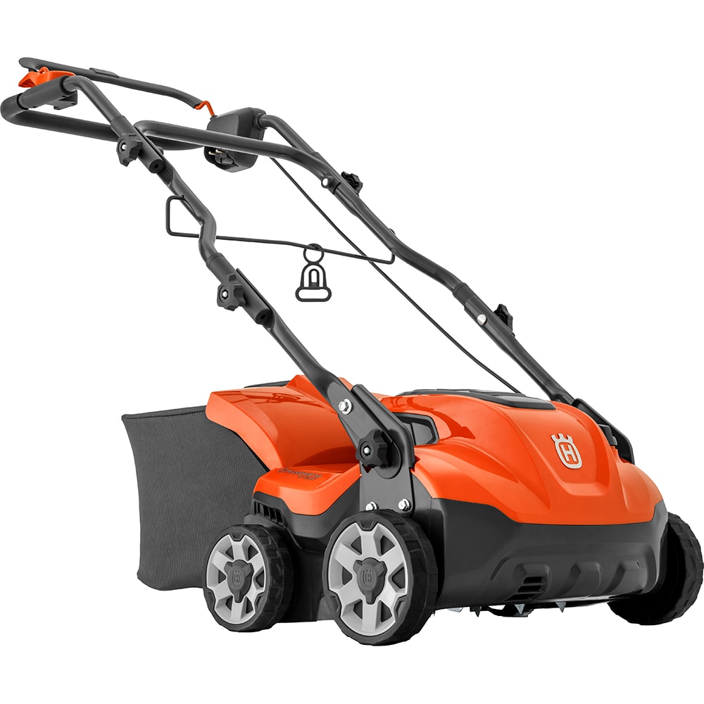 Scarificator electric HUSQVARNA S 138C, alimentare la retea, latime lucru 37.5cm, cos colector 45L