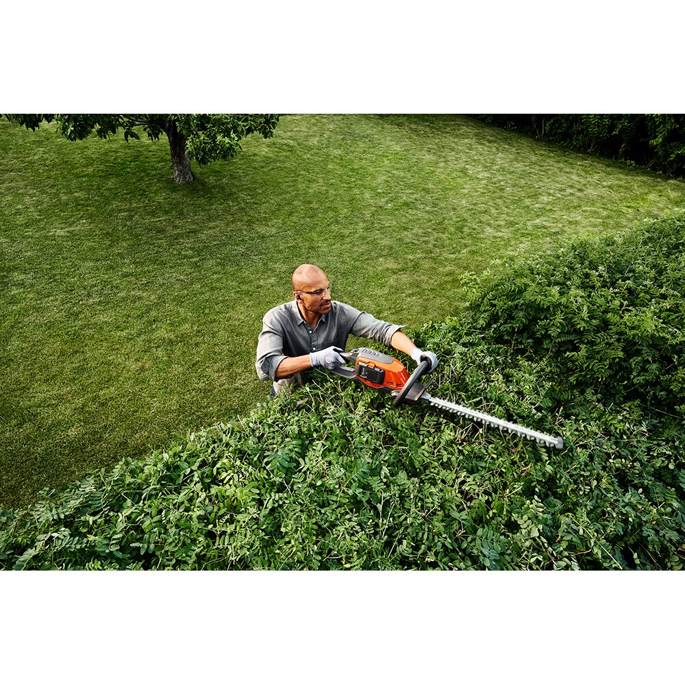 Trimmer gard viu HUSQVARNA 215iHD45, acumulator si incarcator incluse, 36V, 2Ah
