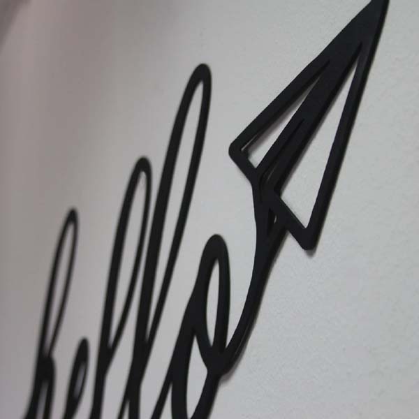 Decoratiune perete Hello Metal, 85 x 31 cm, metal, negru