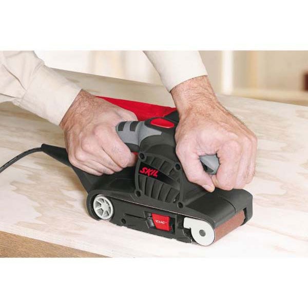 Masina de slefuit cu banda SKIL 1210AA, 650W, 300m min, banda 76x457mm, banda slefuire