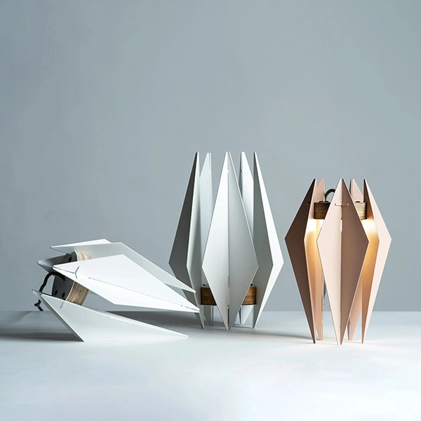 Lampa ambientala SPIN Hikari Small, gri