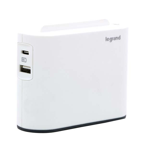 Adaptor priza LEGRAND L049401, 2 prize, 2 x USB, alb