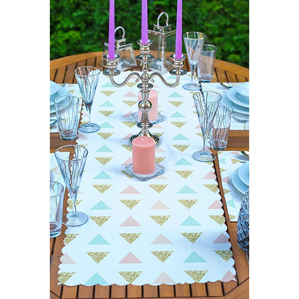Suport farfurii si napron Geometric, 35 x 45 cm, 35 x 140 cm, 4 + 1 bucati, multicolor