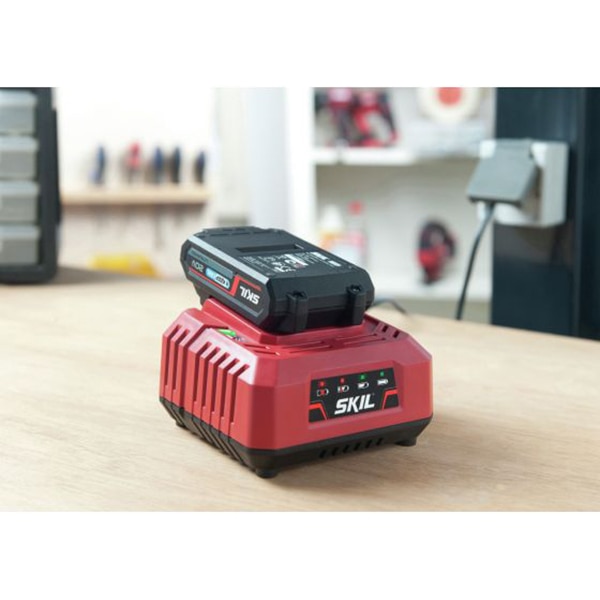 Set incarcator si acumulator pentru scule electrice SKIL BC1E3110AA, 18 V, 2.5 Ah, Li-Ion