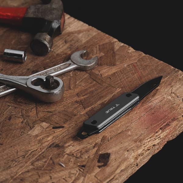 Cutit TRUE UTILITY TU7060N, 4cm, otel, negru