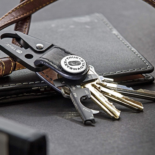 Unealta multifunctionala TRUE UTILITY TU921, breloc, 7 piese, negru