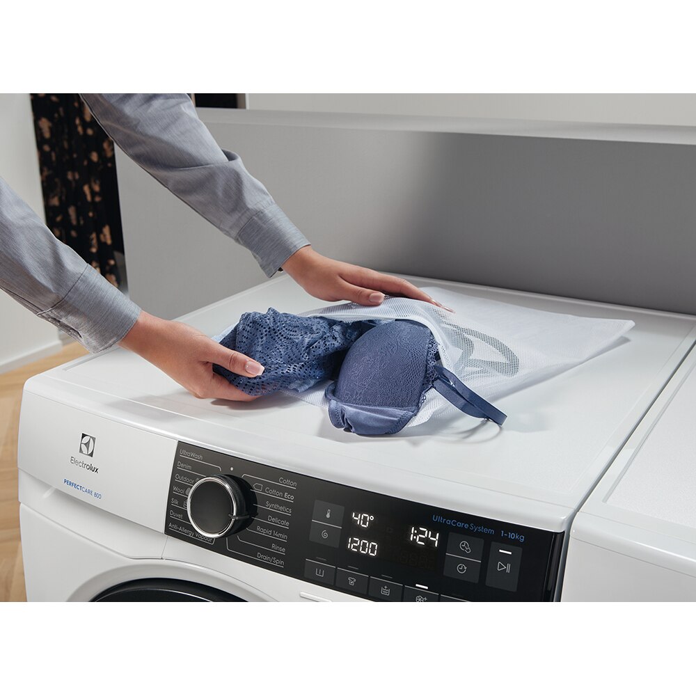 Saci pentru spalare rufe delicate ELECTROLUX M5WPWB00, 2 bucati