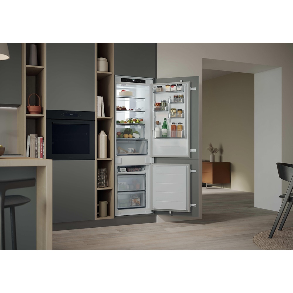 Combina frigorifica incorporabila CANDY CNBQT5518E, Total No Frost, 251 l, H 177.2 cm, Clasa E