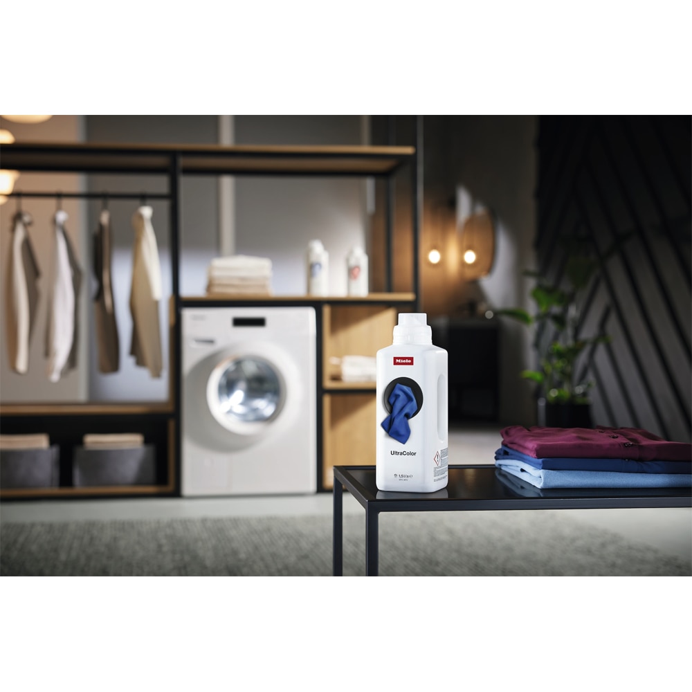 Detergent lichid pentru rufe colorate si negre MIELE, 1.5 l, 30 spalari