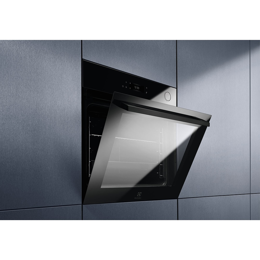 Cuptor incorporabil ELECTROLUX EOC8P39WZ, Electric, Gatire cu abur, Autocuratare pirolitica, 72 l, Clasa A+, Wi-Fi, negru