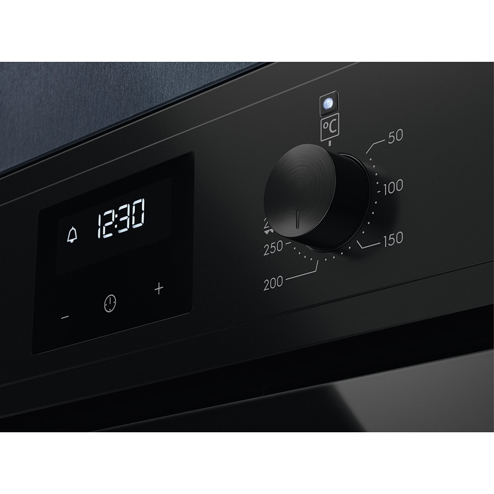Cuptor incorporabil ELECTROLUX EOF3C50H, Electric, Autocuratare catalitica, 72 l, Clasa A, negru