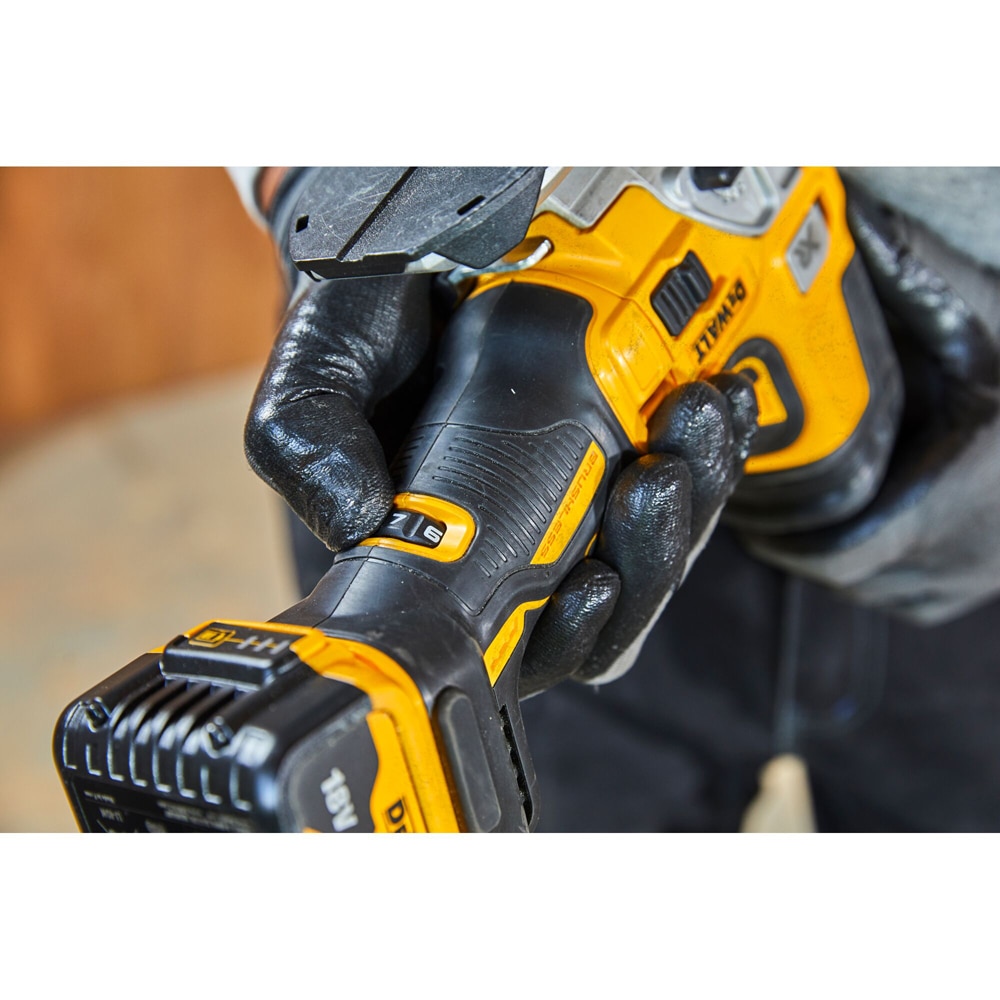 Fierastrau pendular Bodygrip DEWALT DCS335, 18V, fara acumulator
