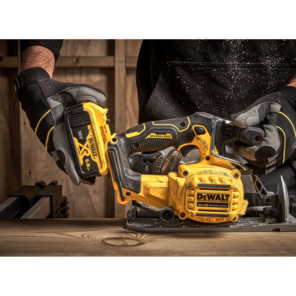 Fierastrau circular DEWALT DCS565, 18V, 165 mm, fara acumulator