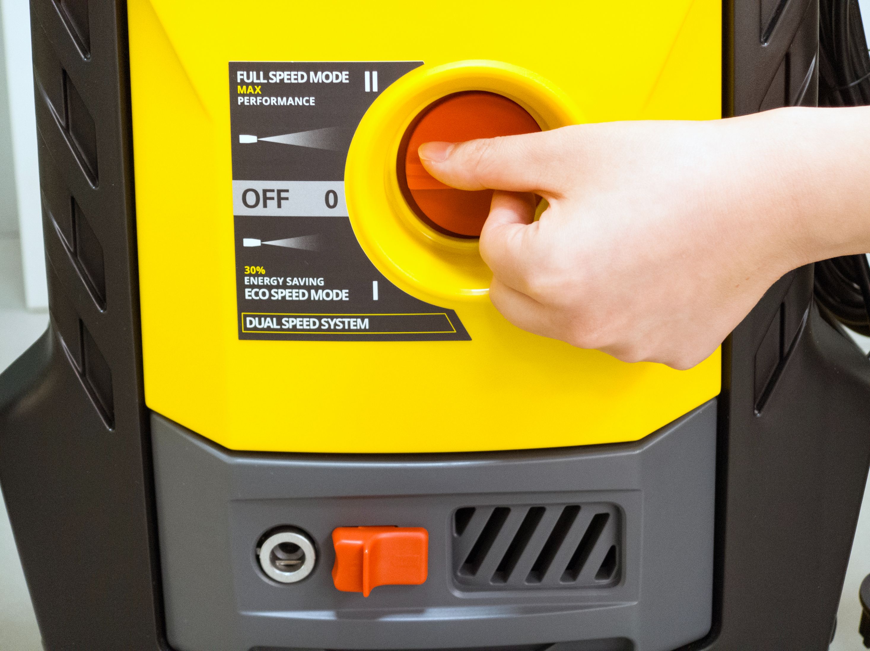 Aparat de spalat cu presiune, 2500 W, 170 bar, accesorii incluse • Stanley